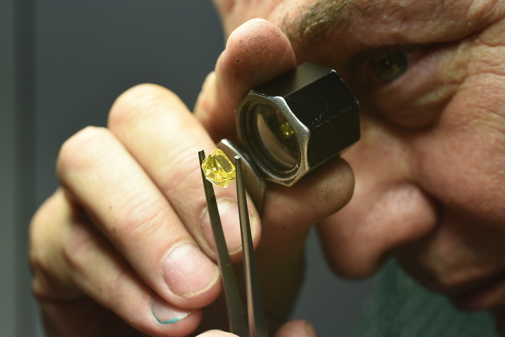 Best-selling Diamond Advise 24/7 