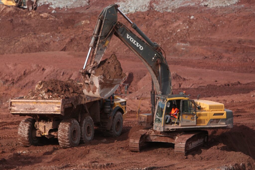 Diamond Mining in Angola Endiama